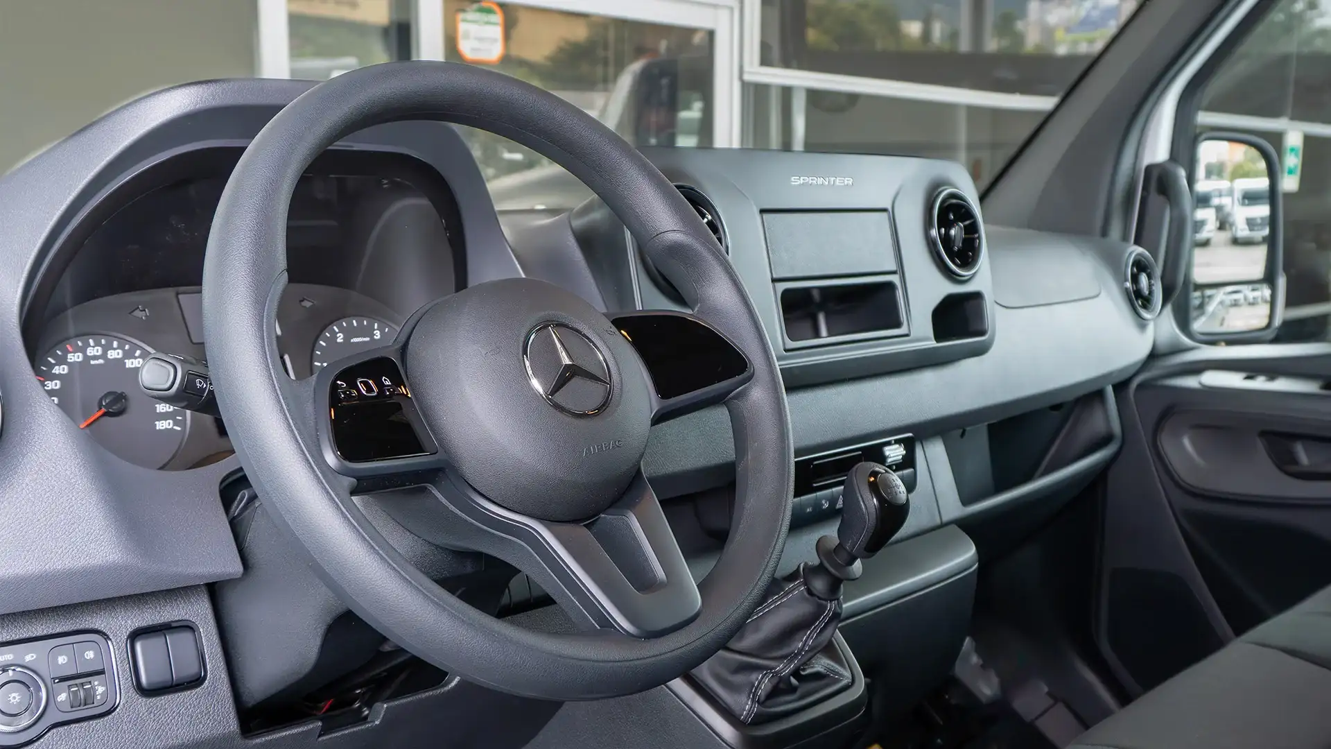 alemautos-mercedes-benz-sprinter-415-panel-int-mobile Mercedes-benz-alemautos-interior-sprinter-mobile