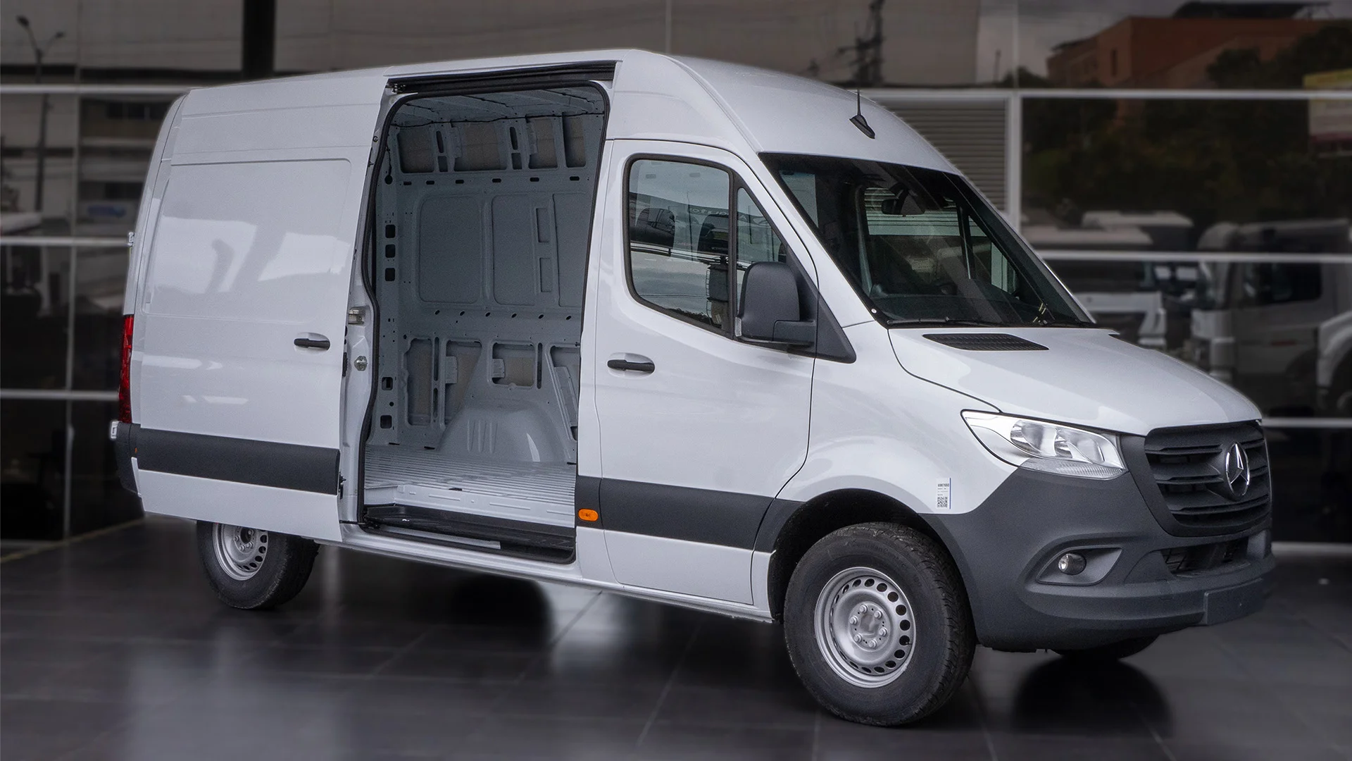 alemautos-mercedes-benz-sprinter-415-panel-izq Mercedes-benz-alemautos-derecha-sprinter