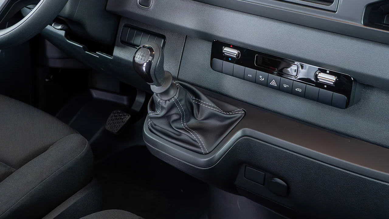 alemautos-mercedes-benz-sprinter-415-panel-mando Mercedes-benz-alemautos-interior-tooltip-1-sprinter